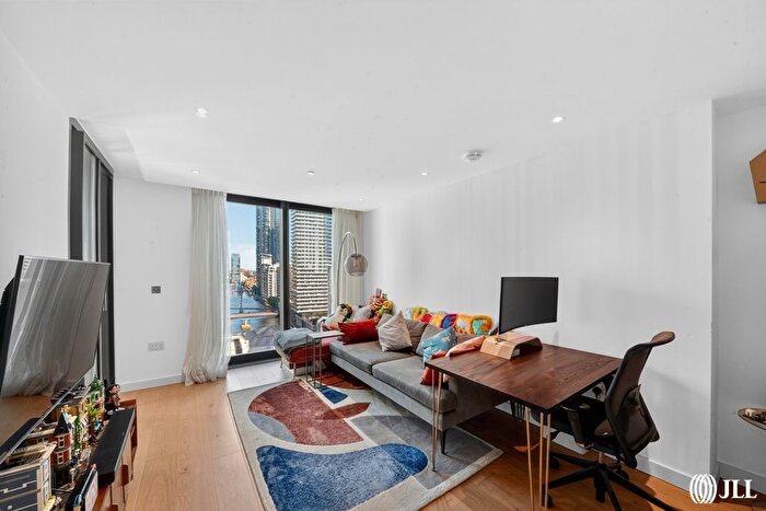 1 Bedroom Flat For Sale In Marsh Wall, London, E14