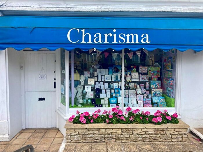 3 Bedroom Flat To Rent In Wrotham Road, Meopham, DA13