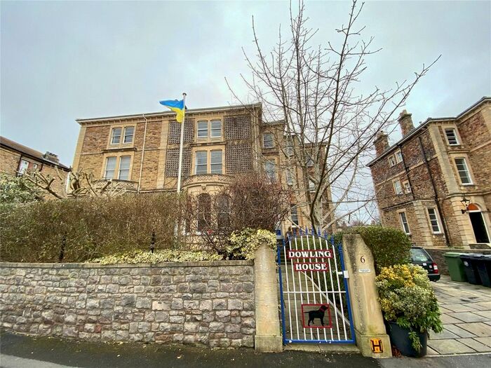 2 Bedroom Garage / Parking To Rent In Miles Road, Bristol, BS8