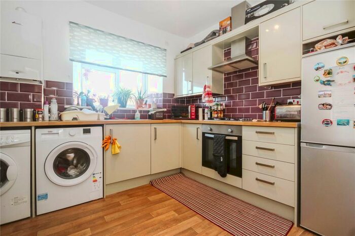 2 Bedroom Maisonette To Rent In Beaufort Road, Redfield, Bristol, BS5