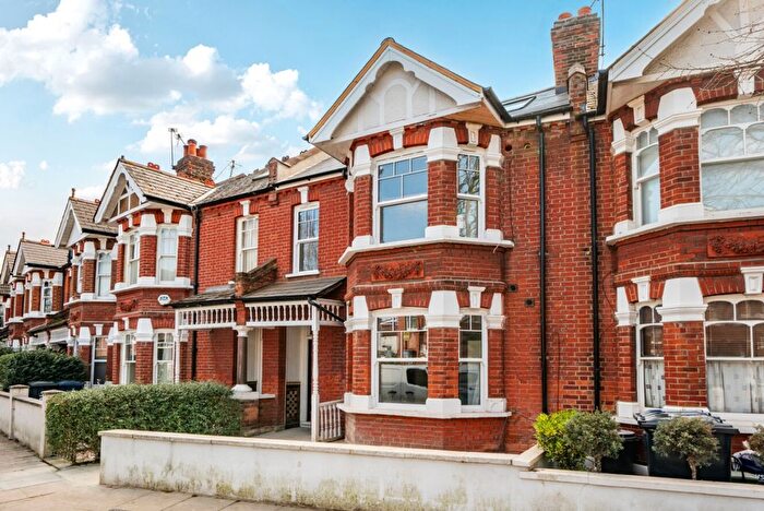 Studio To Rent In Valetta Road, London, W3