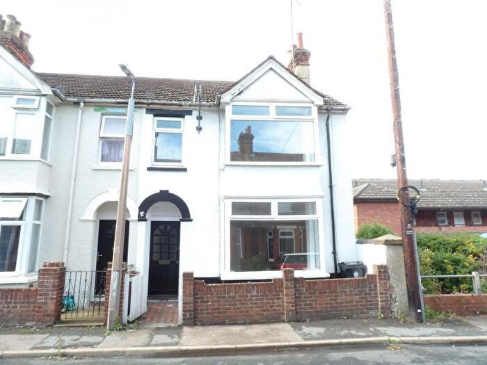 3 Bedroom End Of Terrace House To Rent In Waddesdon Road, Harwich, Essex, CO12