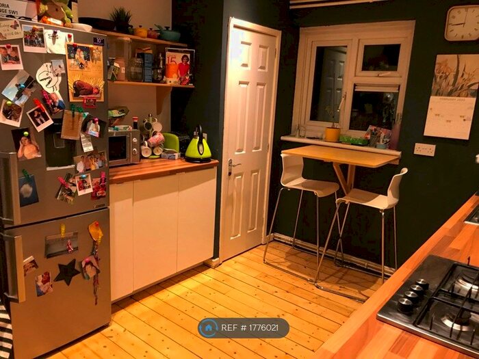 2 Bedroom Flat To Rent In Chingford Road, London, E17