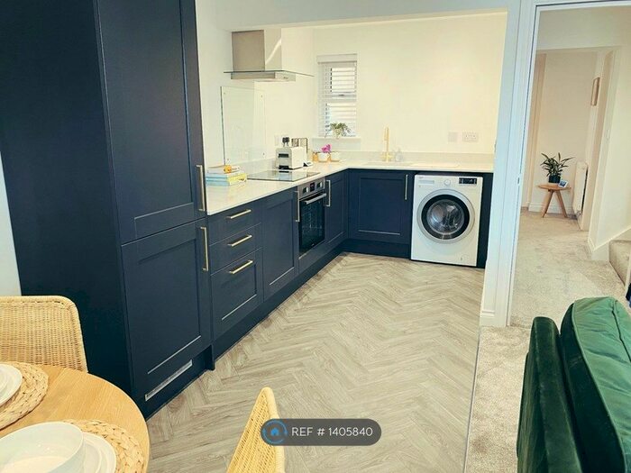 2 Bedroom Flat To Rent In High Street, Stokesley, Middlesbrough, TS9