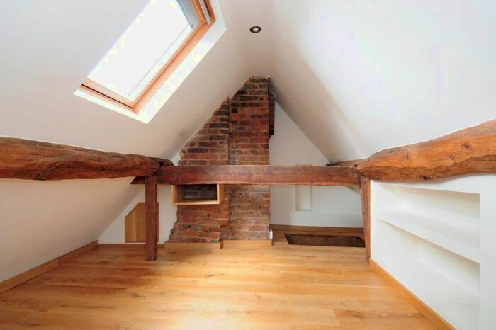 1 Bedroom Flat To Rent In St. Martins Street, Wallingford OX10