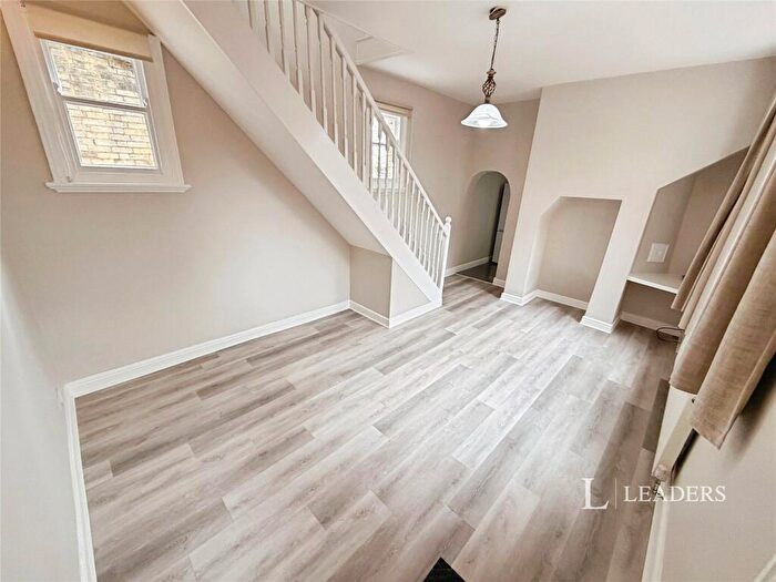 1 Bedroom Flat To Rent In Eastfield Road, PE1