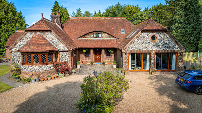 7 Bedroom Country House For Sale In Downhouse Road, Waterlooville, PO8