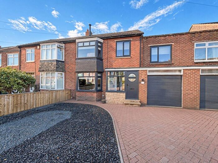 4 Bedroom Semi Detached House For Sale In Ashfield Road, Whickham, NE16