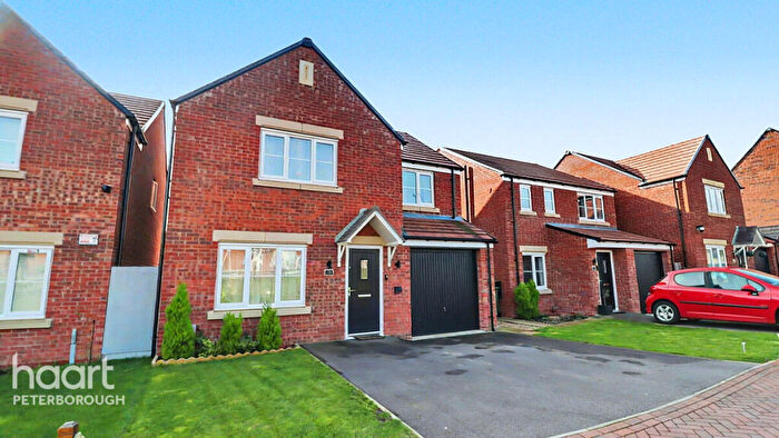 4 Bedroom Detached House For Sale In Wilton Avenue, Hampton Gardens, PE7