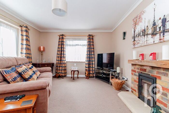 2 Bedroom Detached Bungalow For Sale In The Broadway, Minster On Sea, ME12