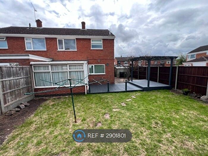 3 Bedroom Semi Detached House To Rent In Pitton Close, Wigston, LE18