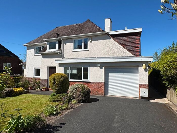 4 Bedroom Detached House For Sale In Glossop Road, Marple Bridge, SK6