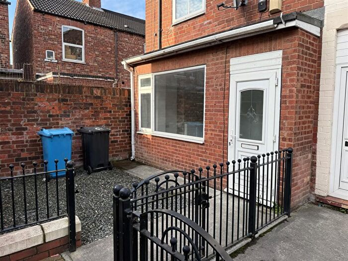 2 Bedroom Terraced House To Rent In Cedar Grove, Estcourt Street, Hull, HU9