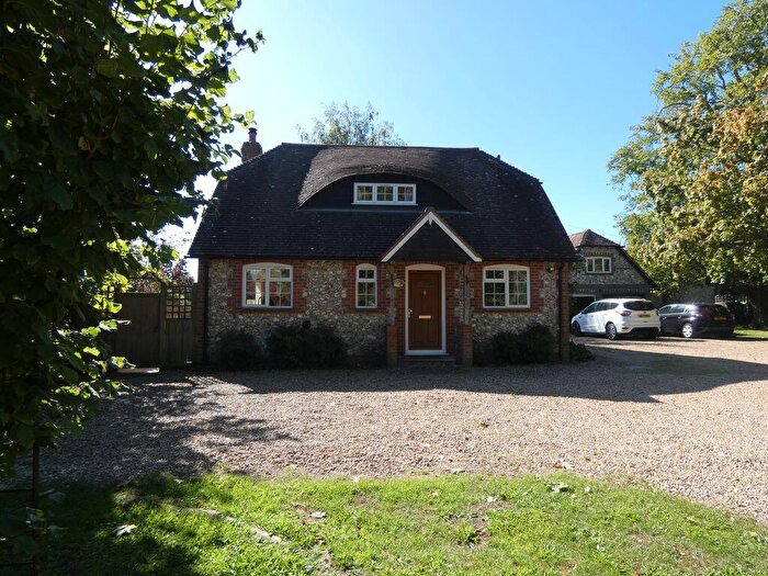 3 Bedroom Detached House To Rent In Compton, West Sussex, PO18