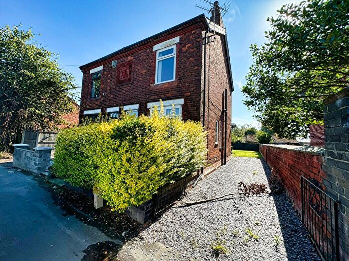 3 Bedroom Semi-Detached House To Rent In Wharton Road, Winsford, Cheshire, CW7