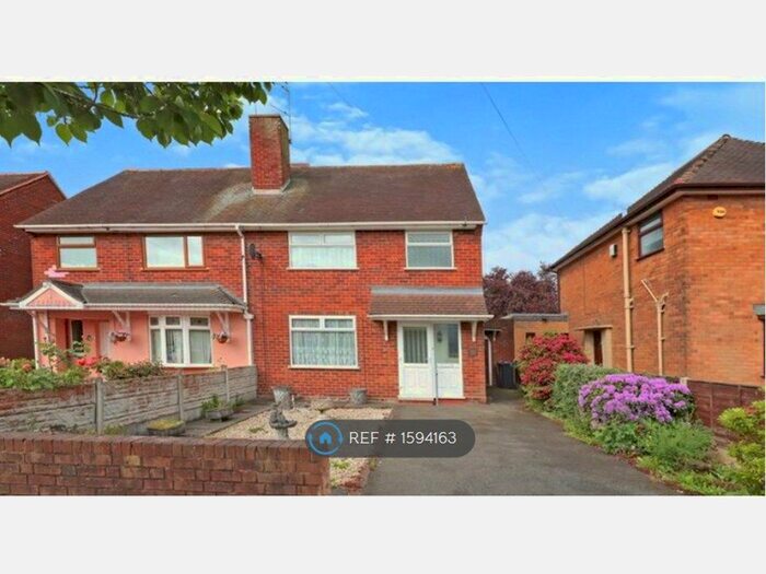 3 Bedroom Semi-Detached House To Rent In Lawrence Avenue, Wednesfield, WV11