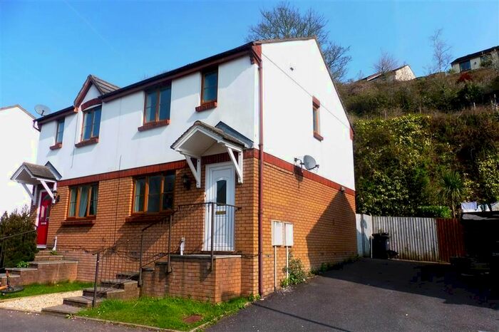 3 Bedroom Semi-Detached House To Rent In Windward Road, Torquay, TQ2