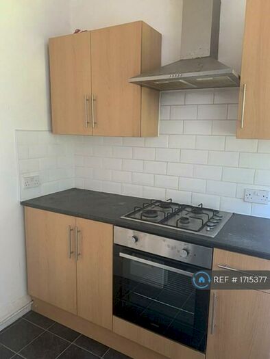 2 Bedroom Terraced House To Rent In Glamis Road, Liverpool, L13