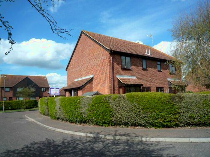 1 Bedroom End Of Terrace House To Rent In Shoeburyness, Essex, SS3