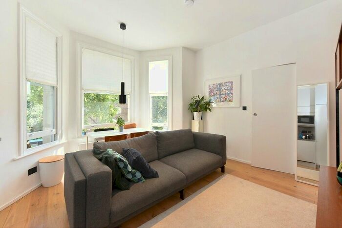 2 Bedroom Flat To Rent In Holland Road, Holland Park, W14