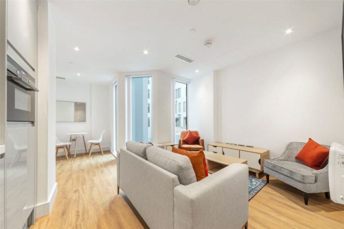 Studio To Rent In West Gate, Ealing, W5