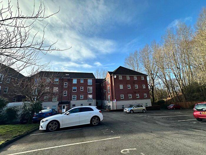 2 Bedroom Apartment For Sale In Stonemere Drive, Radcliffe, Manchester, M26