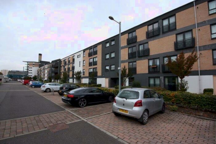2 Bedroom Flat To Rent In Flat / Firpark Close, G31