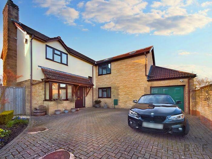 4 Bedroom Detached House For Sale In Old Mill Close Westerleigh, BS37
