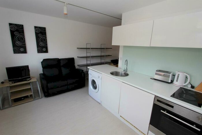 Studio To Rent In Manor Mills, Ingram Steet, LS11