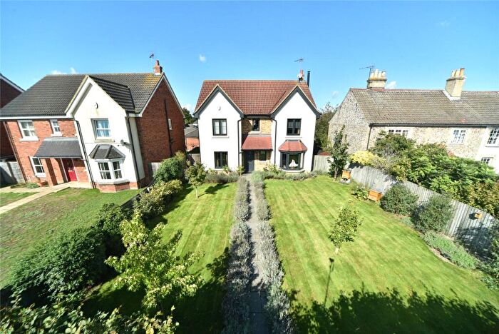 6 Bedroom Detached House For Sale In Blenheim Close, West Row, Bury St. Edmunds, Suffolk, IP28