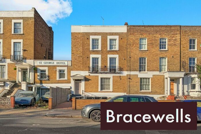 2 Bedroom Flat To Rent In Hanley Road, Finsbury Park, N4