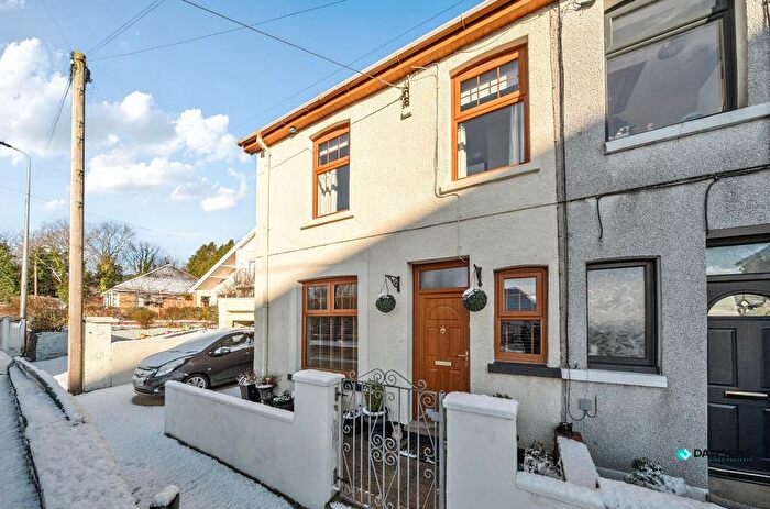 3 Bedroom Semi Detached House For Sale In Pwll Road, Llanelli, SA15