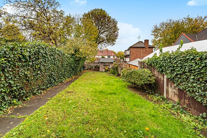 3 Bedroom Terraced House For Sale In Rose Gardens, London, W5