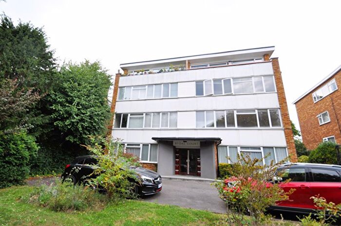 2 Bedroom Flat To Rent In The Downs, Raynes Park, SW20