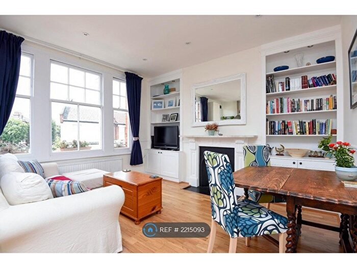 2 Bedroom Flat To Rent In Balham, London, SW12