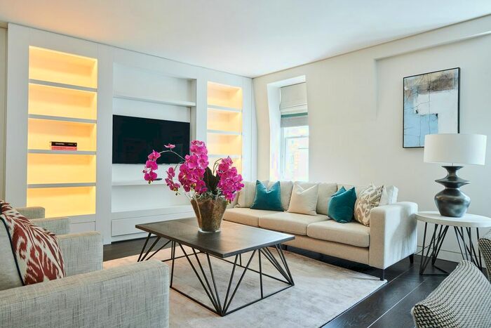 1 Bedroom Flat To Rent In Duke Street, London, W1K