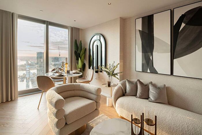 2 Bedroom Flat For Sale In Landmark Pinnacle, Tower Hamlets, London, E14