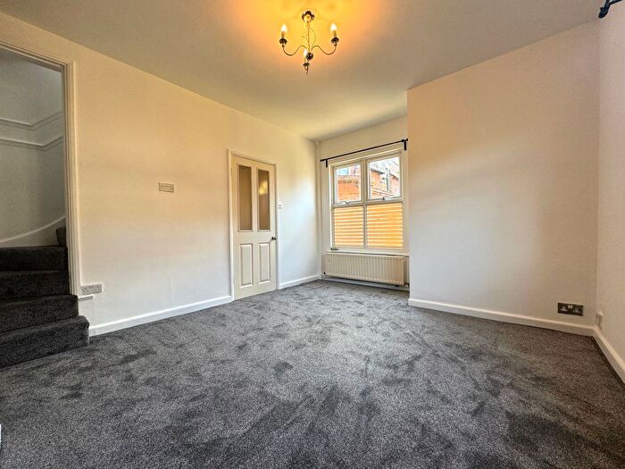 2 Bedroom Property To Rent In Tylecroft Road, London, SW16