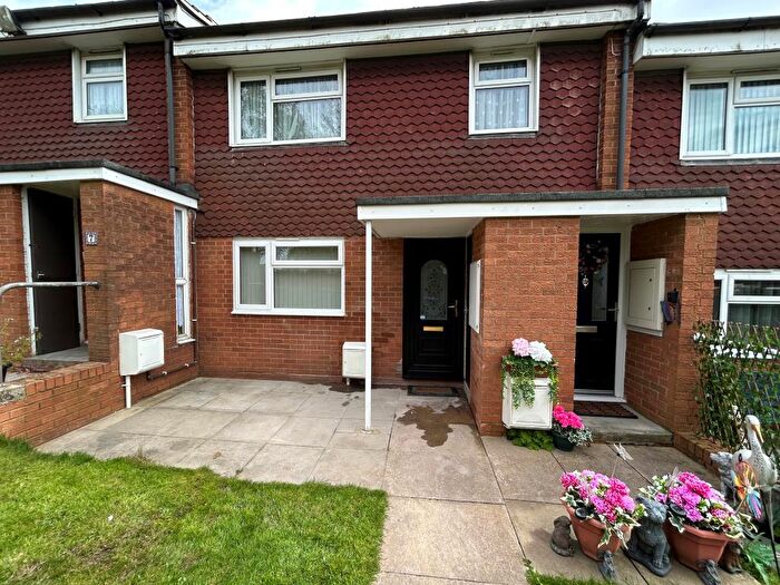 1 Bedroom Apartment To Rent In Warwick Close, Oldbury, West Midlands, B68