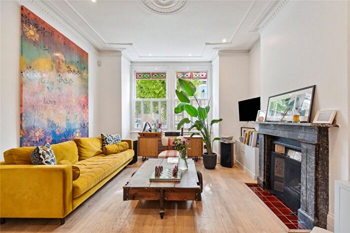 4 Bedroom Terraced House To Rent In Swanage Road, Wandsworth, London, SW18