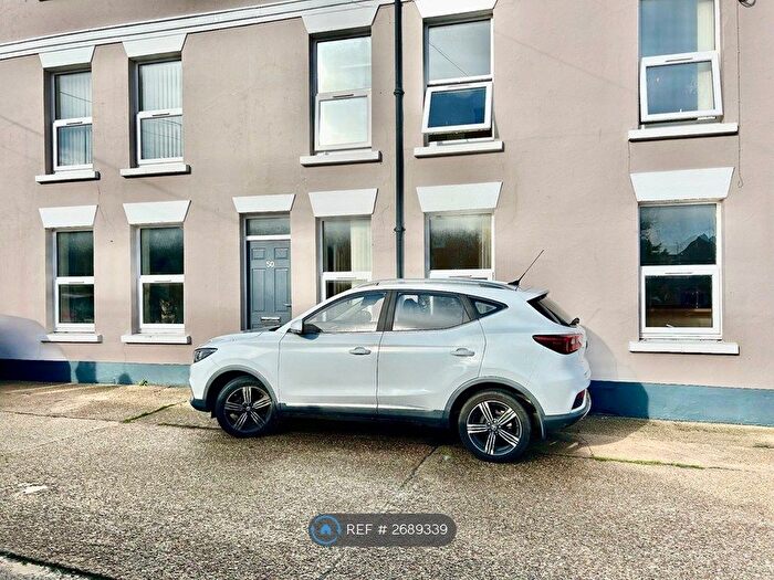 2 Bedroom Flat To Rent In St. Michaels Lane, Bridport, DT6