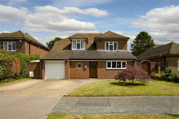 4 Bedroom Detached House For Sale In Greenlands, Sole Street, Cobham, Gravesend, DA12