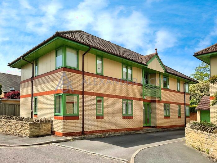 1 Bedroom Flat To Rent In Victoria Court, Bicester, Oxfordshire, OX26