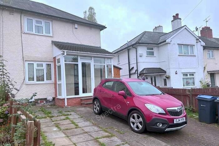 4 Bedroom Terraced House To Rent In Waldrons Moor, Kings Heath, B14