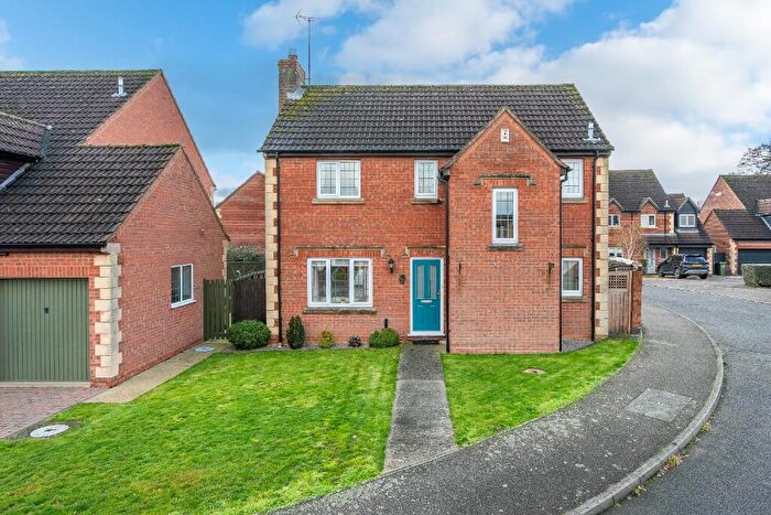 4 Bedroom Detached House For Sale In Hall Farm, Market Deeping, PE6