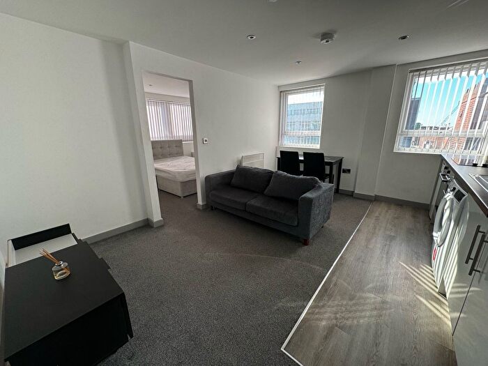 1 Bedroom Flat To Rent In South Street, Hull, HU1