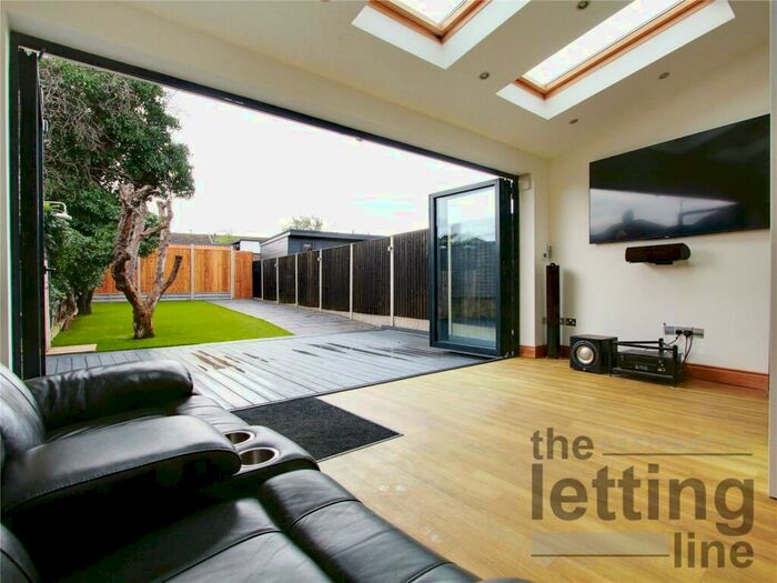 3 Bedroom Terraced House To Rent In Lavender Hill, Enfield, Middlesex, EN2