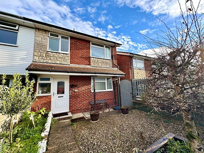 3 Bedroom Property For Sale In St. Davids Close, Bulwark, Chepstow, NP16