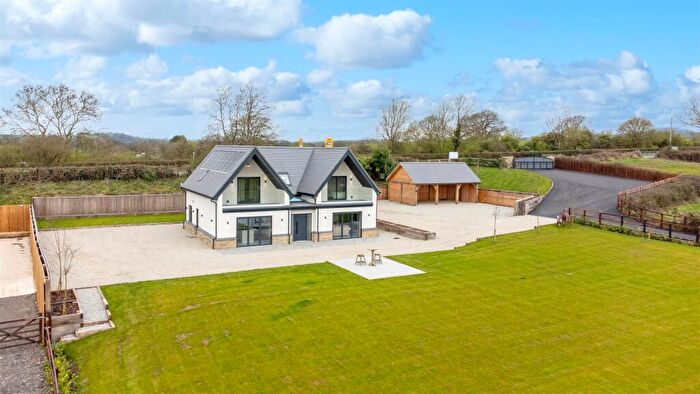 4 Bedroom Detached House For Sale In Pendock, Gloucester, GL19