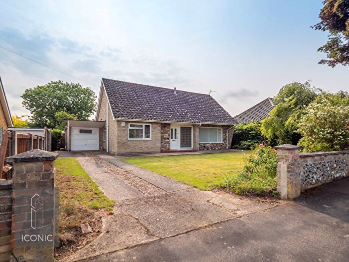 4 Bedroom Chalet For Sale In Carter Road, Drayton, Norwich, NR8